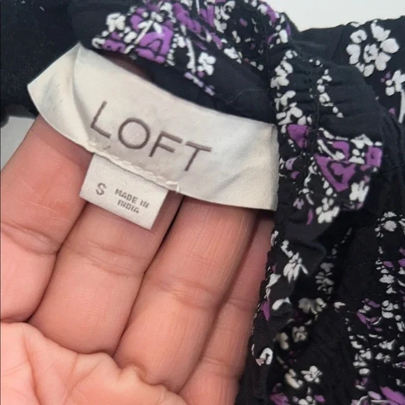 LOFT Black and Purple Paisley Women's Top - size small - Picture 8 of 10